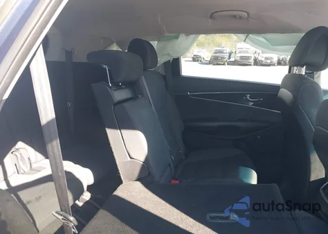 2016 Kia Sorento 2.4L Lx from USA, damaged, VIN 5XYPGDA31GG110215